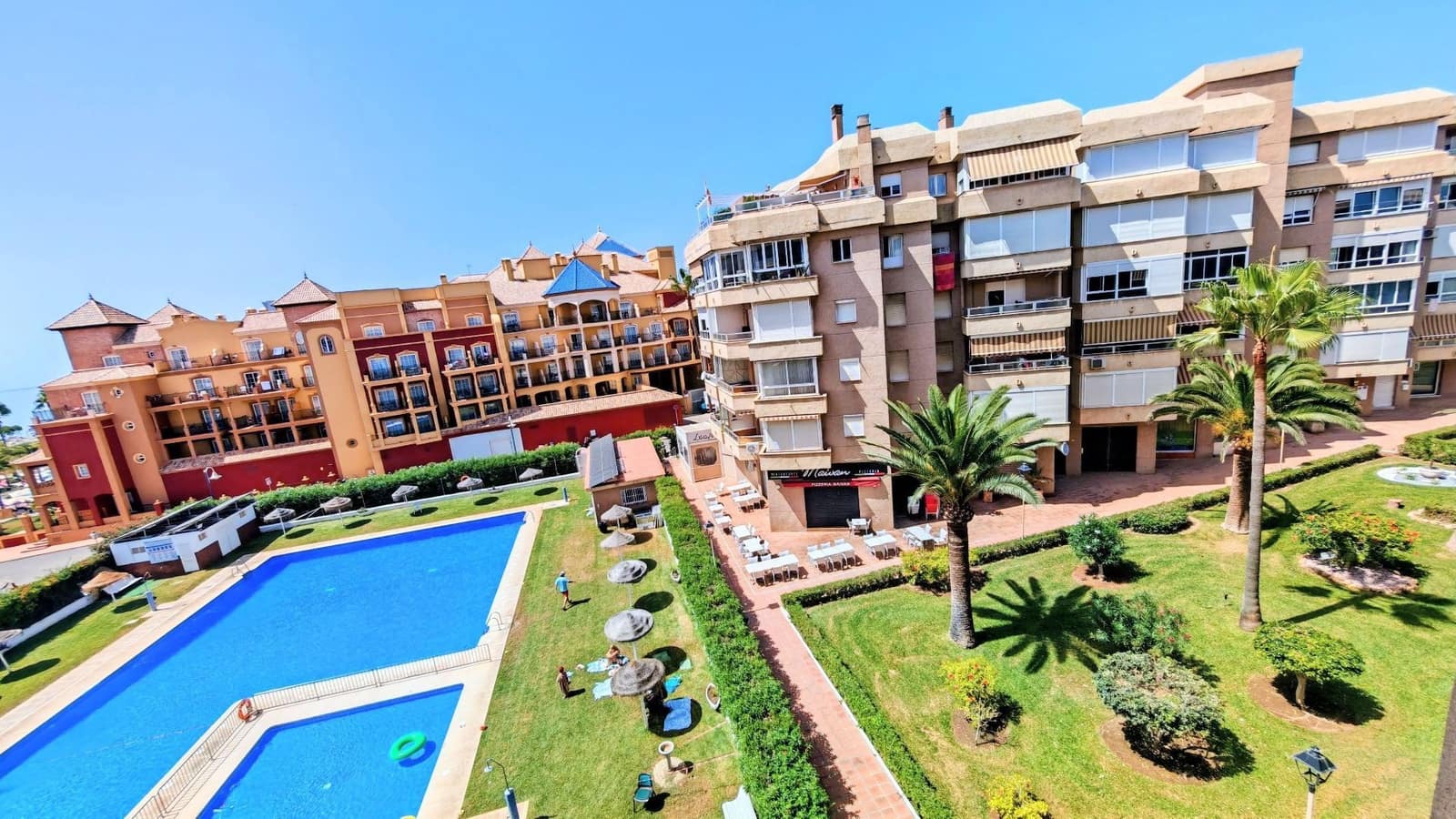 2 slaapkamer Appartement te huur in Torrox-Costa met zwembad - € 1.100 (Ref: 10080364)