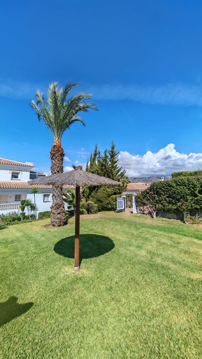 2 quarto Apartamento para venda em Torrox Park com piscina - 230 000 € (Ref: 10088817)
