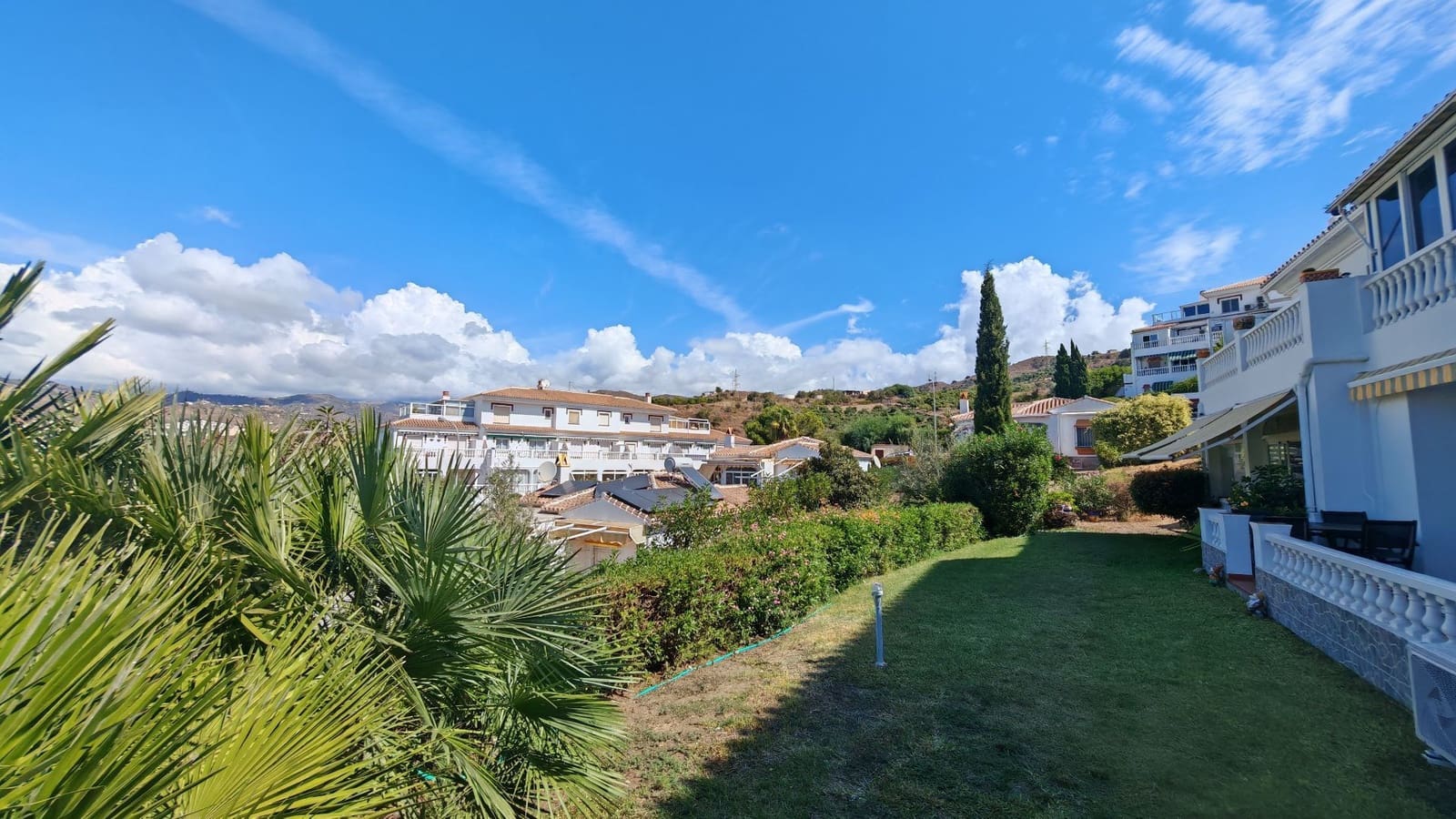 2 quarto Apartamento para venda em Torrox Park com piscina - 230 000 € (Ref: 10088817)