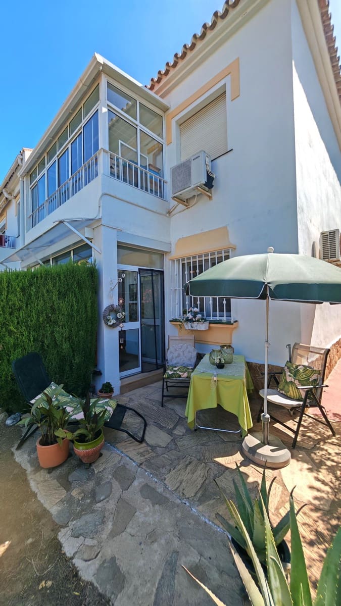 1 chambre Appartement à vendre à Torrox Park avec piscine - 249 000 € (Ref: 10094156)