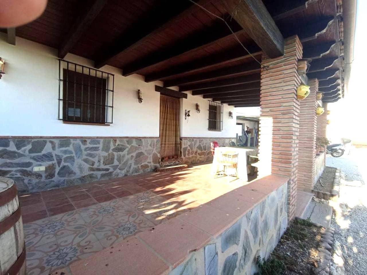 Villa for sale in Algarrobo with garage - € 339,000 (Ref: 10118710)