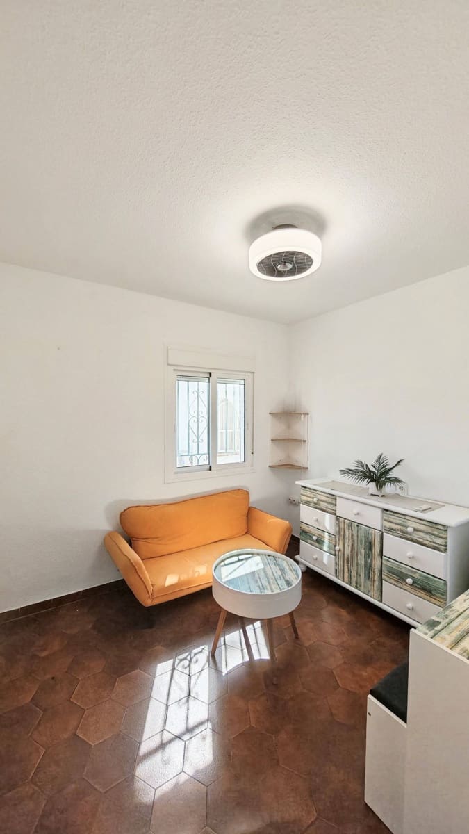 2 Zimmer Apartment zu verkaufen in Torrox-Costa mit Pool - 280.000 € (Ref: 10123380)