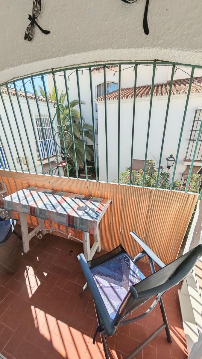 2 Zimmer Apartment zu verkaufen in Torrox-Costa mit Pool - 280.000 € (Ref: 10123380)