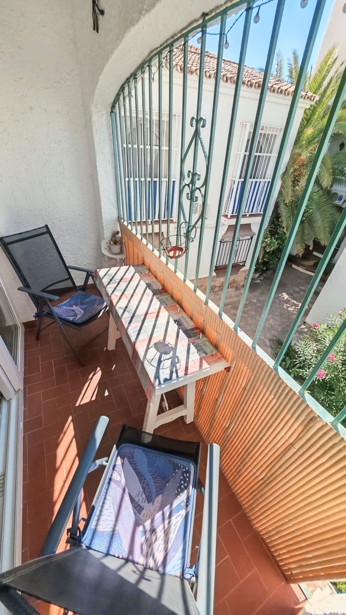 2 Zimmer Apartment zu verkaufen in Torrox-Costa mit Pool - 280.000 € (Ref: 10123380)