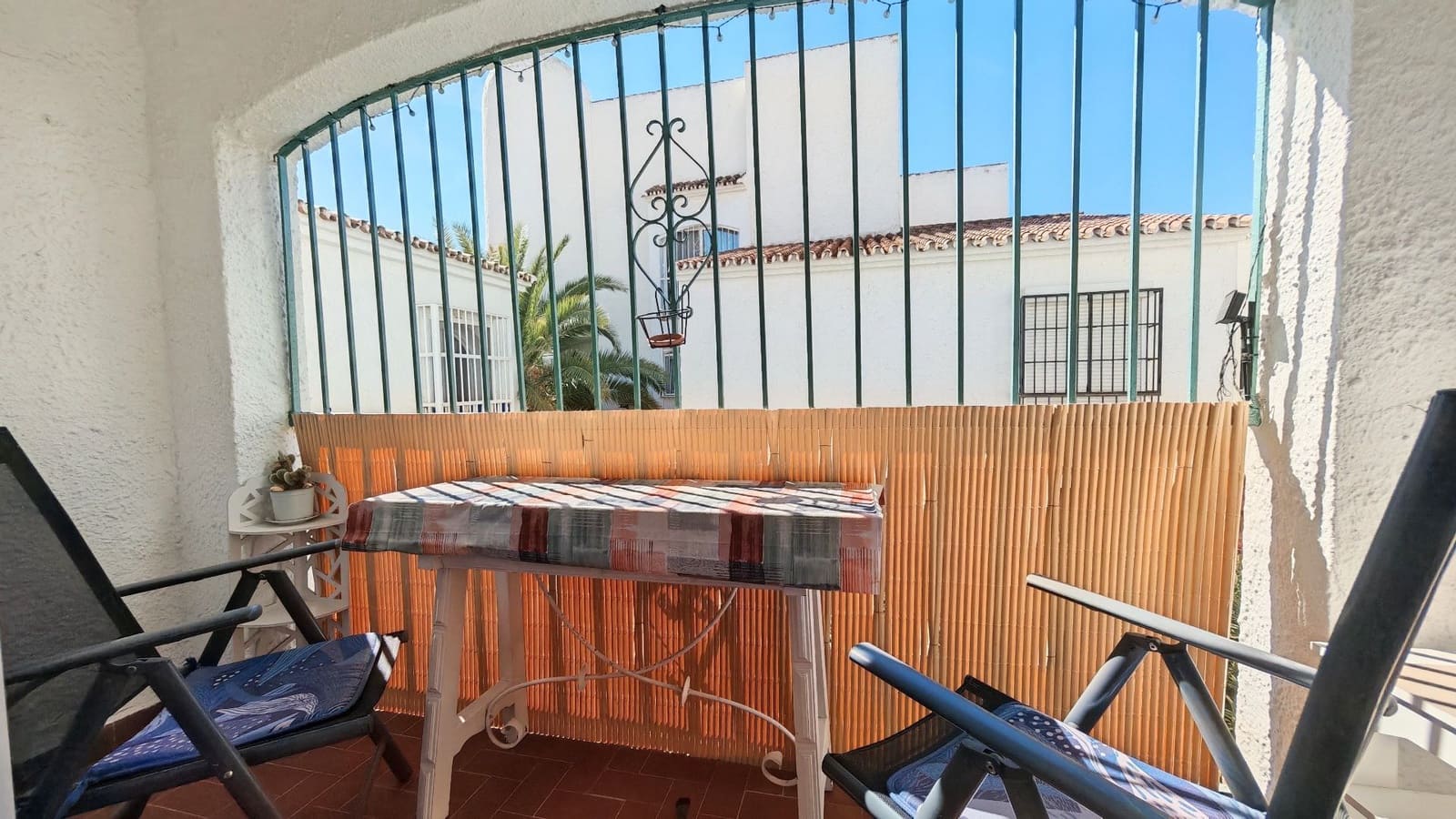 2 Zimmer Apartment zu verkaufen in Torrox-Costa mit Pool - 280.000 € (Ref: 10123380)