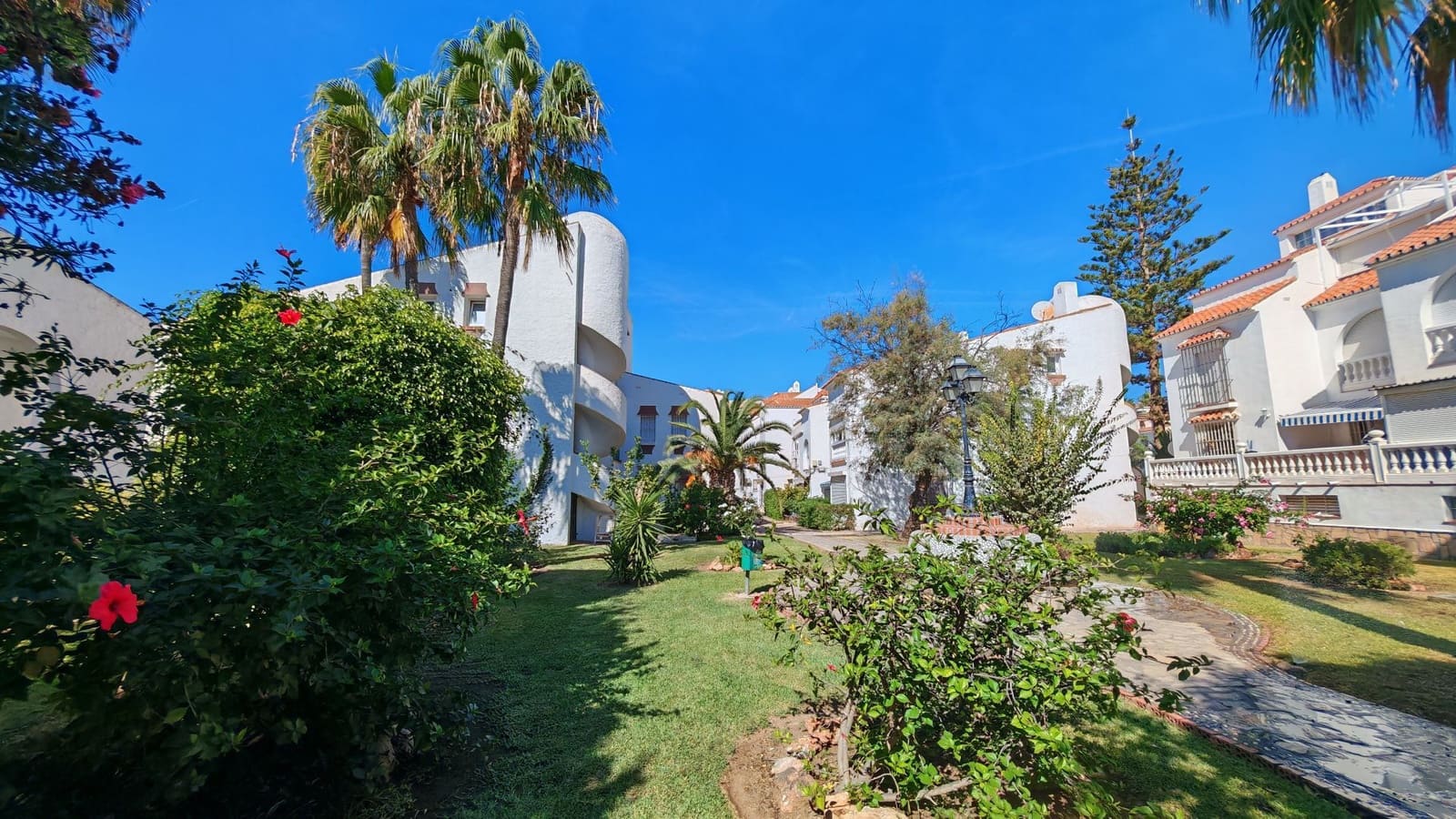 2 Zimmer Apartment zu verkaufen in Torrox-Costa mit Pool - 280.000 € (Ref: 10123380)