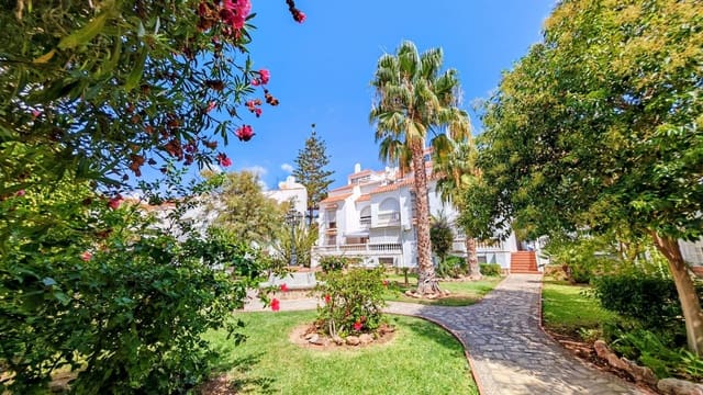 2 Zimmer Apartment zu verkaufen in Torrox-Costa, Torrox mit Pool - 280.000 € (Ref: 10123380)