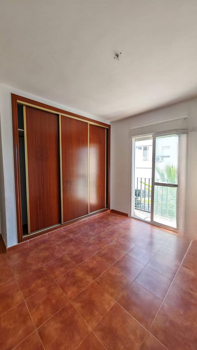 Casa de 4 habitaciones en Torrox-Costa en venta con piscina garaje - 500.000 € (Ref: 10168125)