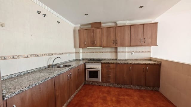 4 soverom Hus til salgs i Torrox-Costa, Torrox med svømmebasseng garasje - € 500 000 (Ref: 10168125)