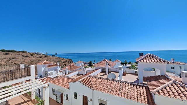 4 soverom Hus til salgs i Torrox-Costa, Torrox med svømmebasseng garasje - € 500 000 (Ref: 10168125)