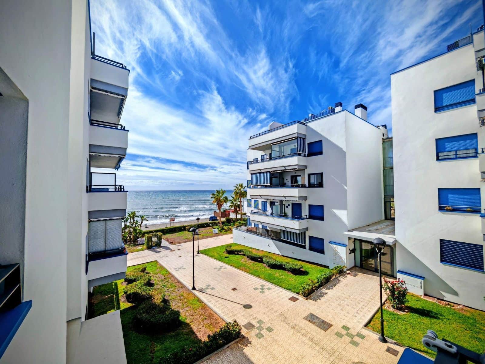 2 bedroom Apartment for rent in Torrox-Costa with garage - € 850 (Ref: 5501529)