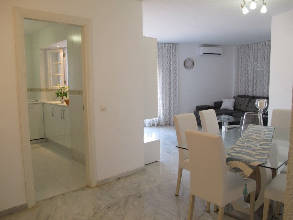 2 soverom Penthouse til salgs i Torrox-Costa med svømmebasseng - € 435 000 (Ref: 6266839)