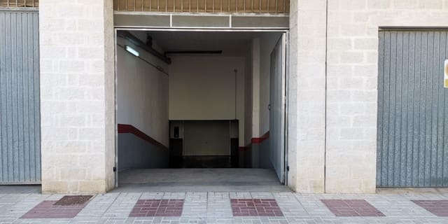 Garage for rent in Urbanización Santa Rosa, Torrox - € 180 (Ref: 7035869)
