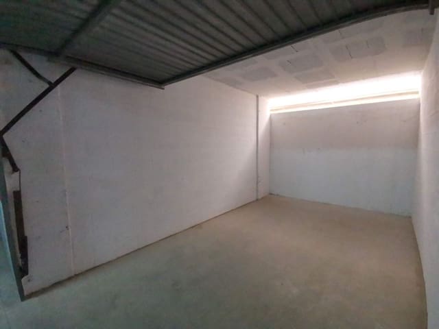 Garage for rent in Urbanización Santa Rosa, Torrox - € 180 (Ref: 7035869)