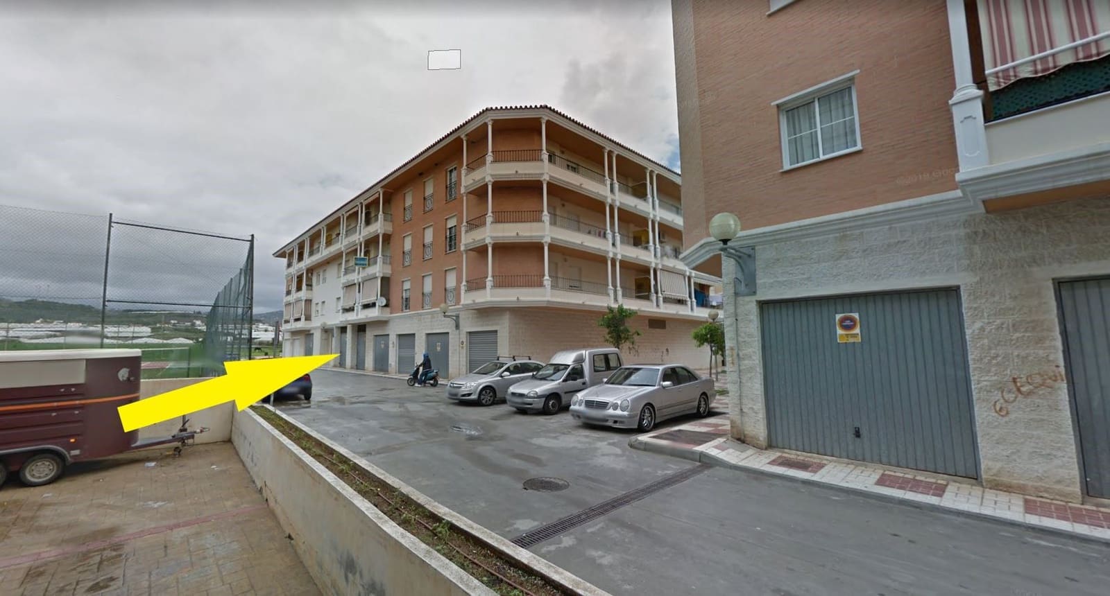 Garage for rent in Torrox-Costa - € 180 (Ref: 7035869)