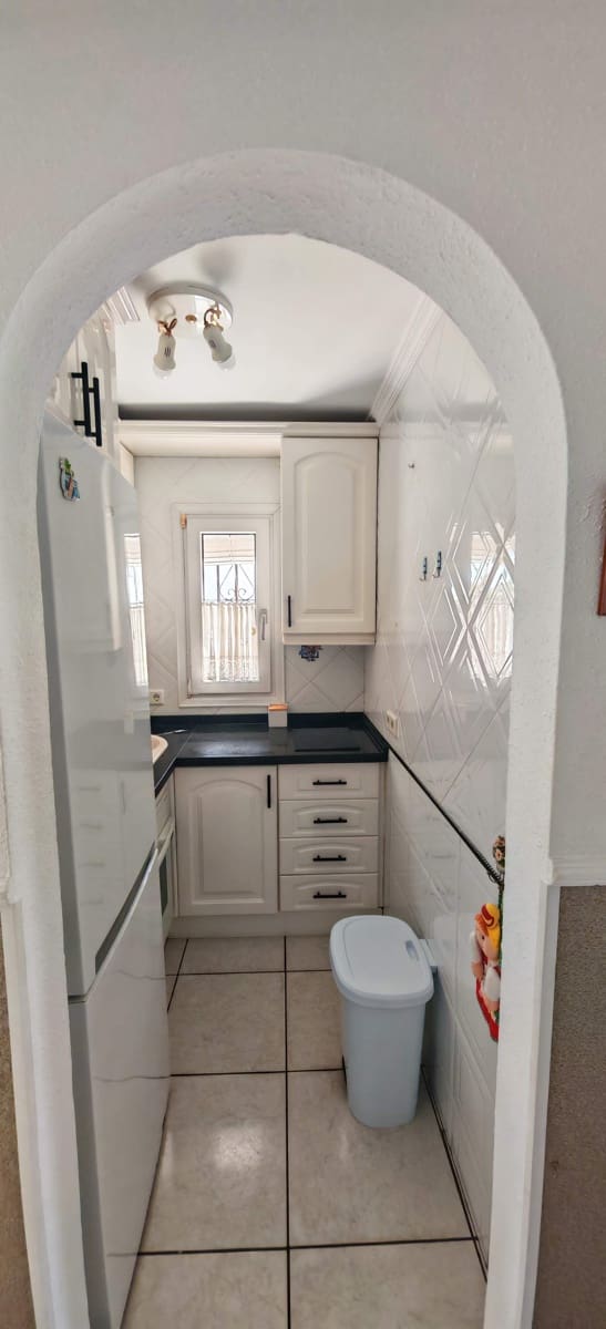2 slaapkamer Huis voor vakantieverhuur in Torrox-Costa met zwembad - € 850 (Ref: 7274662)