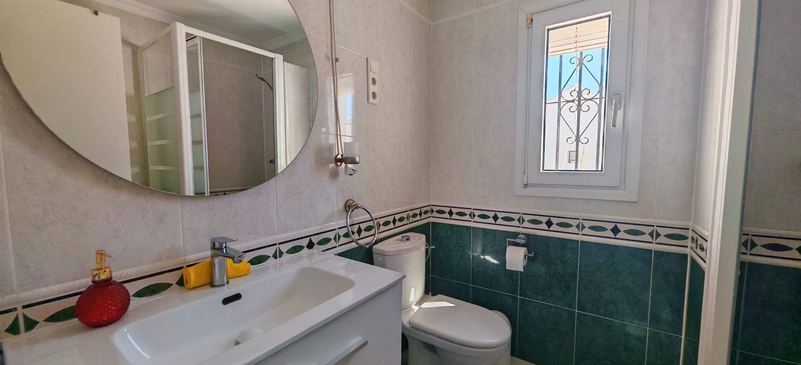 2 slaapkamer Huis voor vakantieverhuur in Torrox-Costa met zwembad - € 850 (Ref: 7274662)