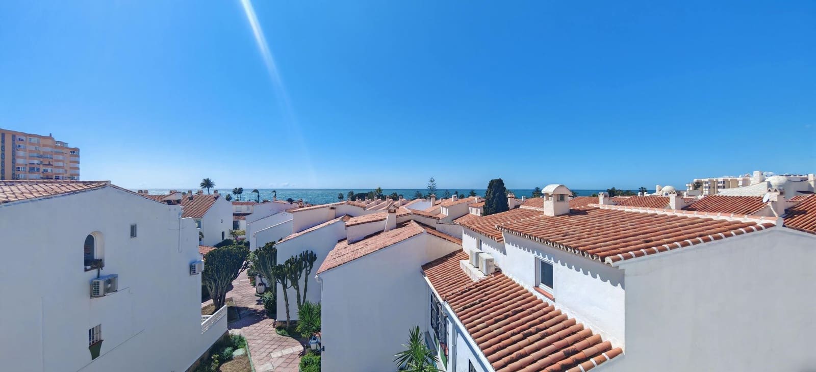 2 slaapkamer Huis voor vakantieverhuur in Torrox-Costa met zwembad - € 850 (Ref: 7274662)