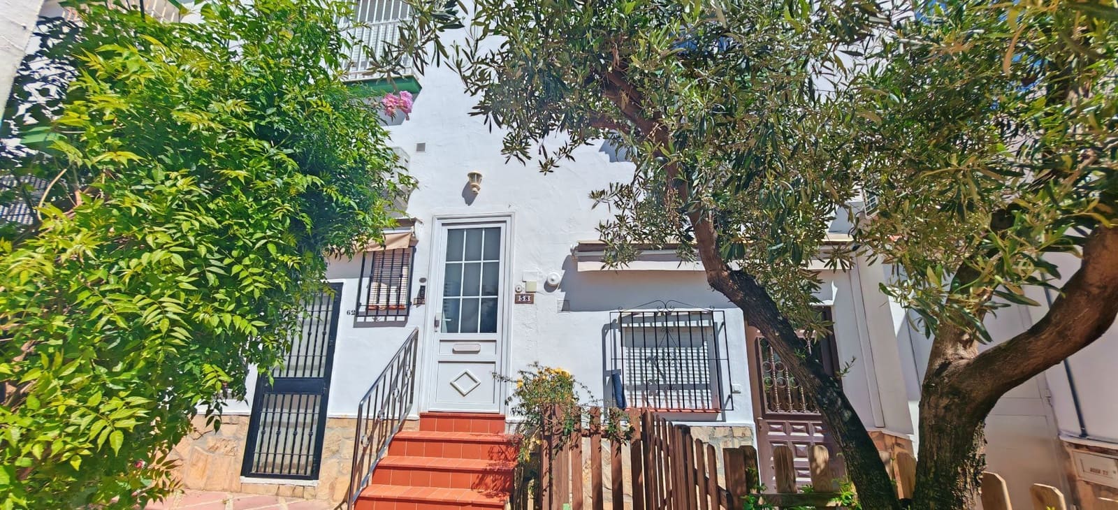 2 slaapkamer Huis voor vakantieverhuur in Torrox-Costa met zwembad - € 850 (Ref: 7274662)