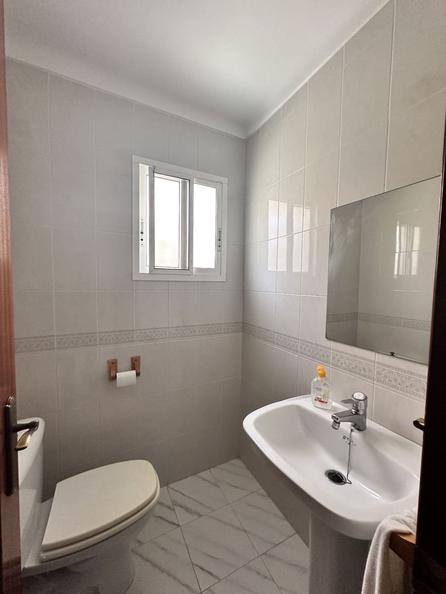 3 sypialnia Dom blizniak na sprzedaż w Torrox Park z basenem garażem - 340 000 € (Ref: 7478818)