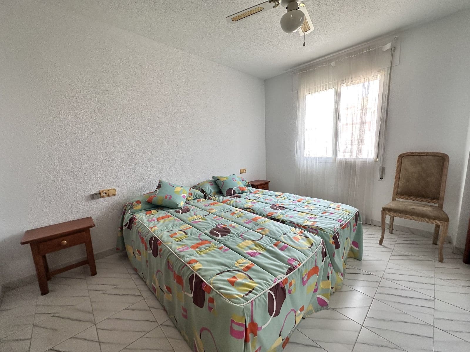 3 sypialnia Dom blizniak na sprzedaż w Torrox Park z basenem garażem - 340 000 € (Ref: 7478818)