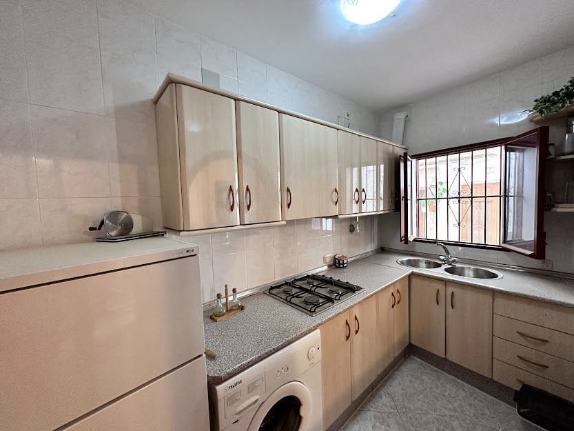 3 soveværelse Byhus til salg i Archez - € 80.000 (Ref: 7623324)