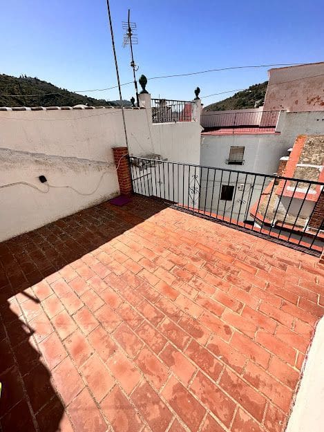 4 bedroom Townhouse for sale in Archez - € 80,000 (Ref: 7623325)