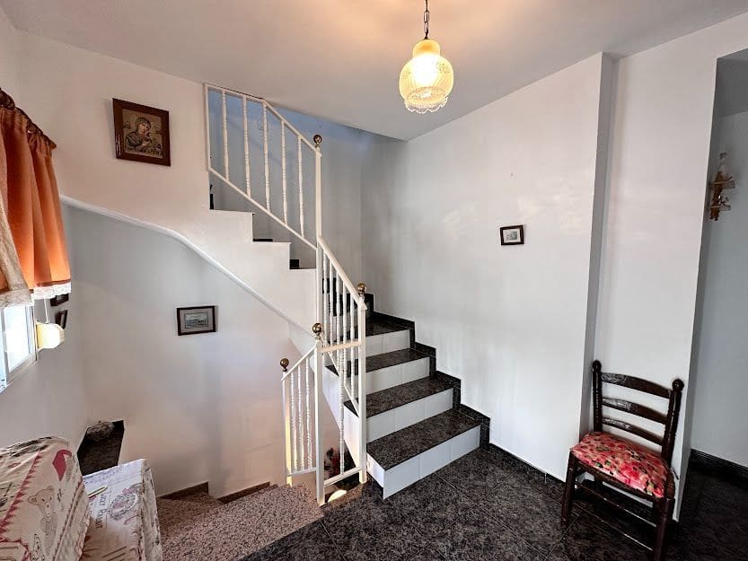 4 bedroom Townhouse for sale in Archez - € 80,000 (Ref: 7623325)