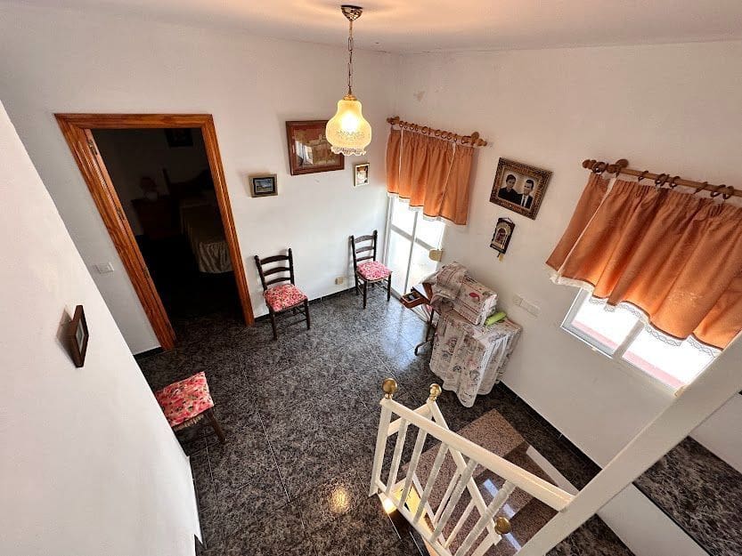 4 bedroom Townhouse for sale in Archez - € 80,000 (Ref: 7623325)