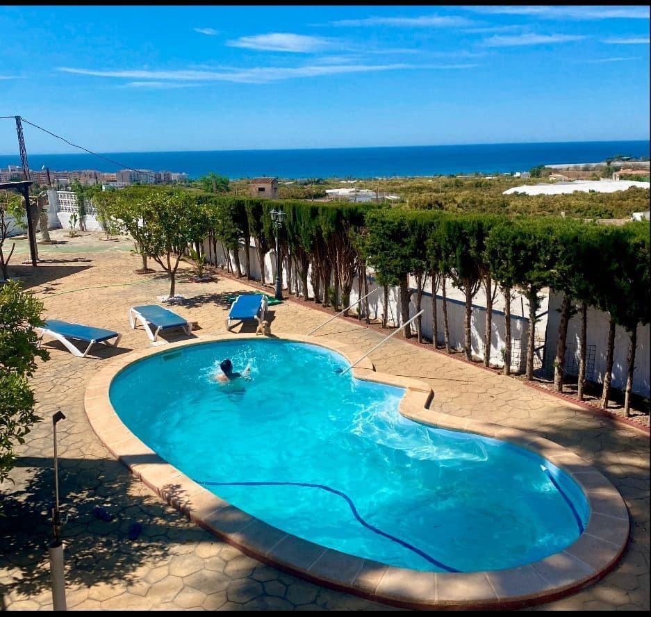 4 camera da letto Villa in vendita in Nerja con piscina garage - 680.000 € (Rif: 7647143)