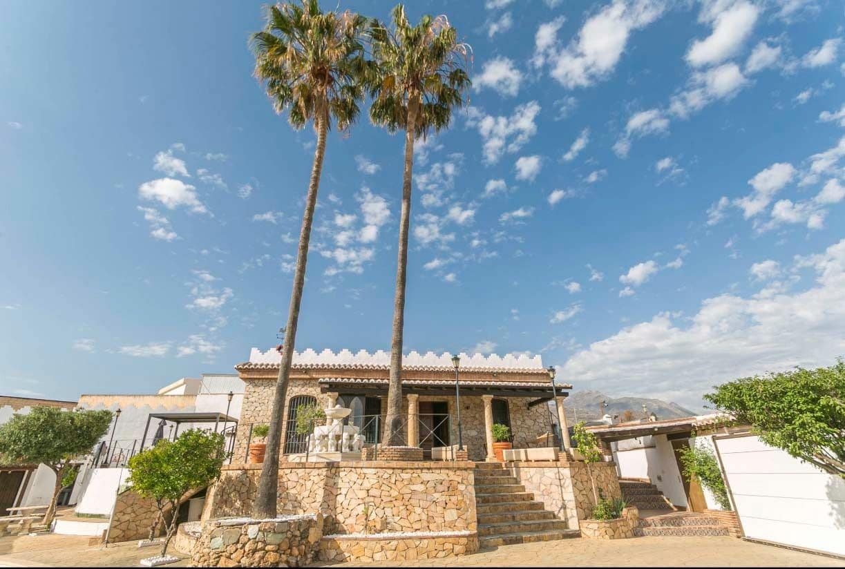 4 camera da letto Villa in vendita in Nerja con piscina garage - 680.000 € (Rif: 7647143)