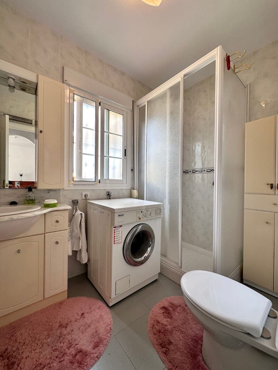 2 slaapkamer Penthouse voor vakantieverhuur in Torrox-Costa met garage - € 750 (Ref: 7647144)