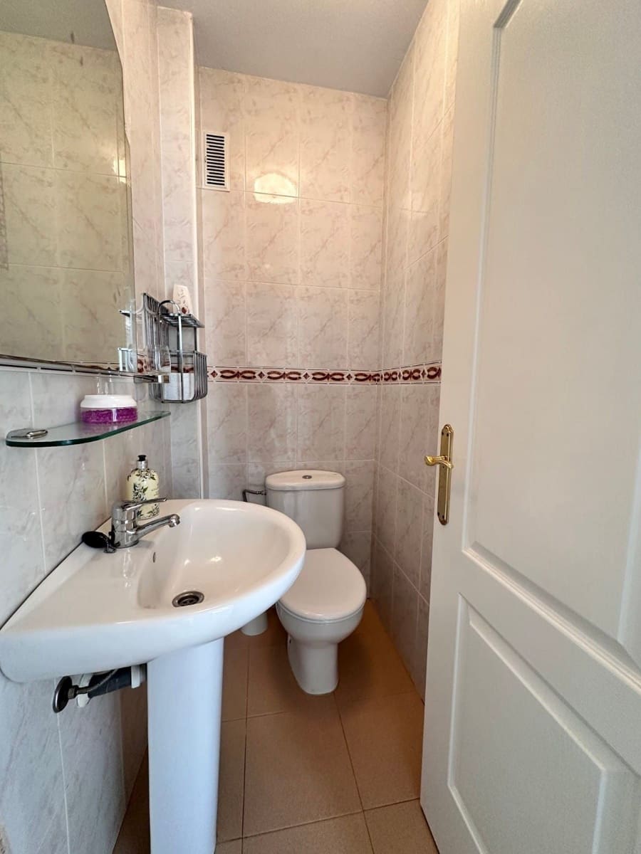 2 slaapkamer Penthouse voor vakantieverhuur in Torrox-Costa met garage - € 750 (Ref: 7647144)