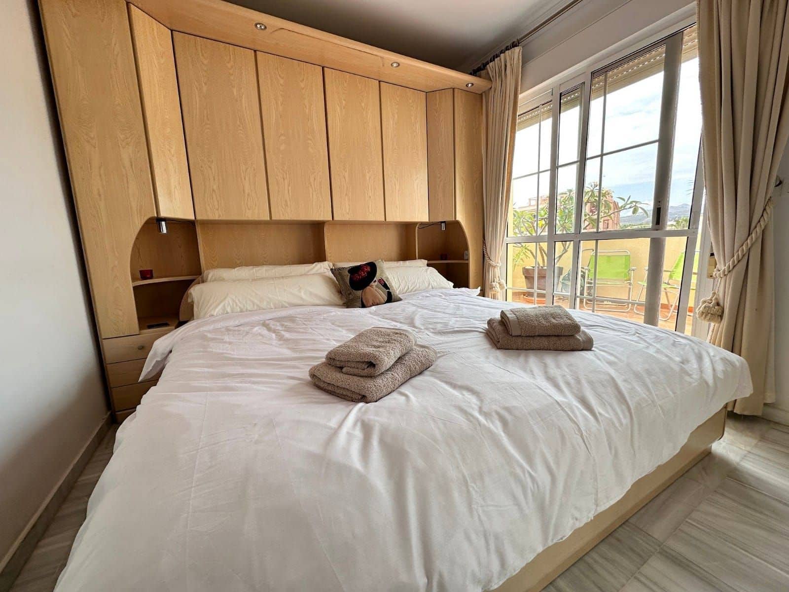 2 slaapkamer Penthouse voor vakantieverhuur in Torrox-Costa met garage - € 750 (Ref: 7647144)