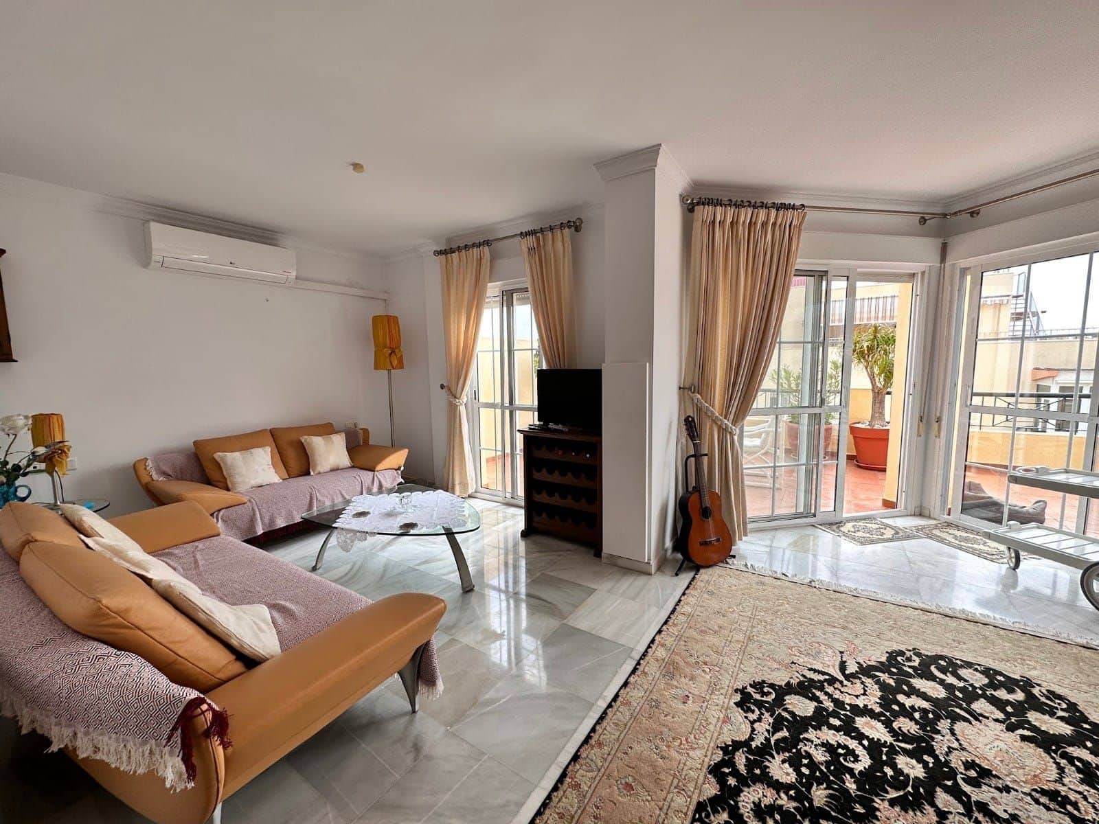 2 slaapkamer Penthouse voor vakantieverhuur in Torrox-Costa met garage - € 750 (Ref: 7647144)