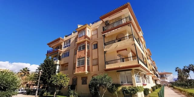2 bedroom Penthouse for holiday rental in Torrox-Costa, Torrox with garage - € 750 (Ref: 7647144)