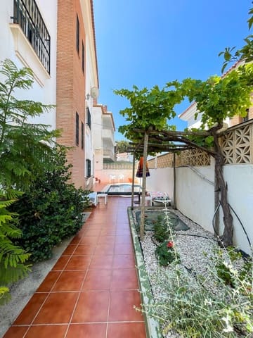 3 sypialnia Willa na sprzedaż w Torrox-Costa, Torrox z basenem - 450 000 € (Ref: 7688759)