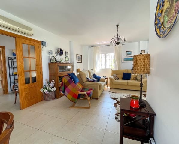 3 sypialnia Willa na sprzedaż w Torrox-Costa, Torrox z basenem - 450 000 € (Ref: 7688759)