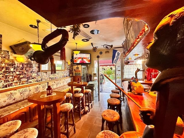 1 soveværelse Erhverv til salg i Torrox-Costa, Torrox - € 120.000 (Ref: 7911490)