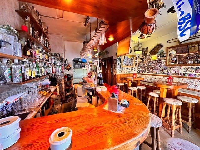 1 soveværelse Erhverv til salg i Torrox-Costa, Torrox - € 120.000 (Ref: 7911490)