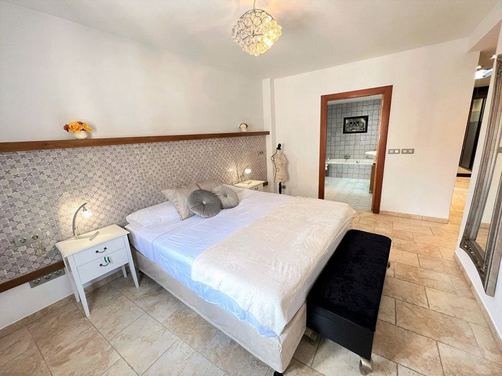 3 soverom Penthouse til salgs i Torrox-Costa med garasje - € 595 000 (Ref: 8067351)