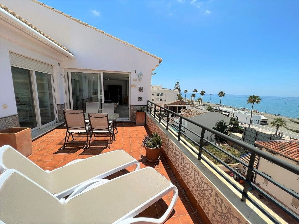 3 soverom Penthouse til salgs i Torrox-Costa med garasje - € 595 000 (Ref: 8067351)