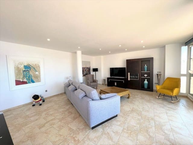 3 bedroom Penthouse for sale in Torrox-Costa, Torrox with garage - € 595,000 (Ref: 8067351)