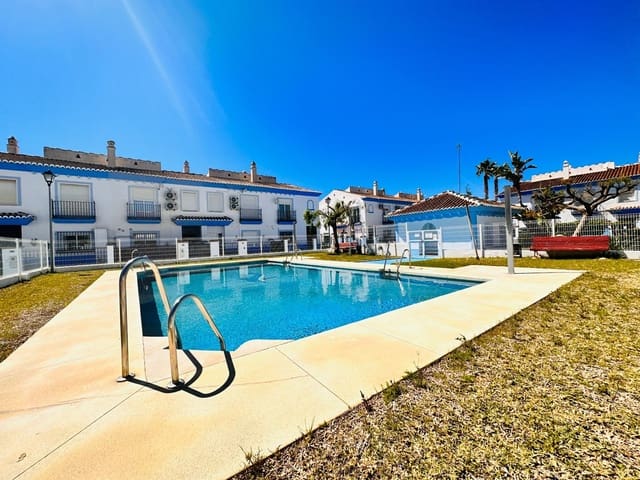 3 soveværelse Semi-Rækkehus til salg i Mezquitilla, Vélez-Málaga med swimmingpool garage - € 430.000 (Ref: 8077227)