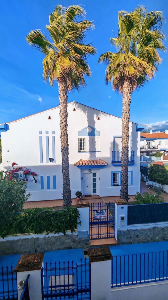 3 soveværelse Semi-Rækkehus til salg i Mezquitilla med swimmingpool garage - € 430.000 (Ref: 8077227)