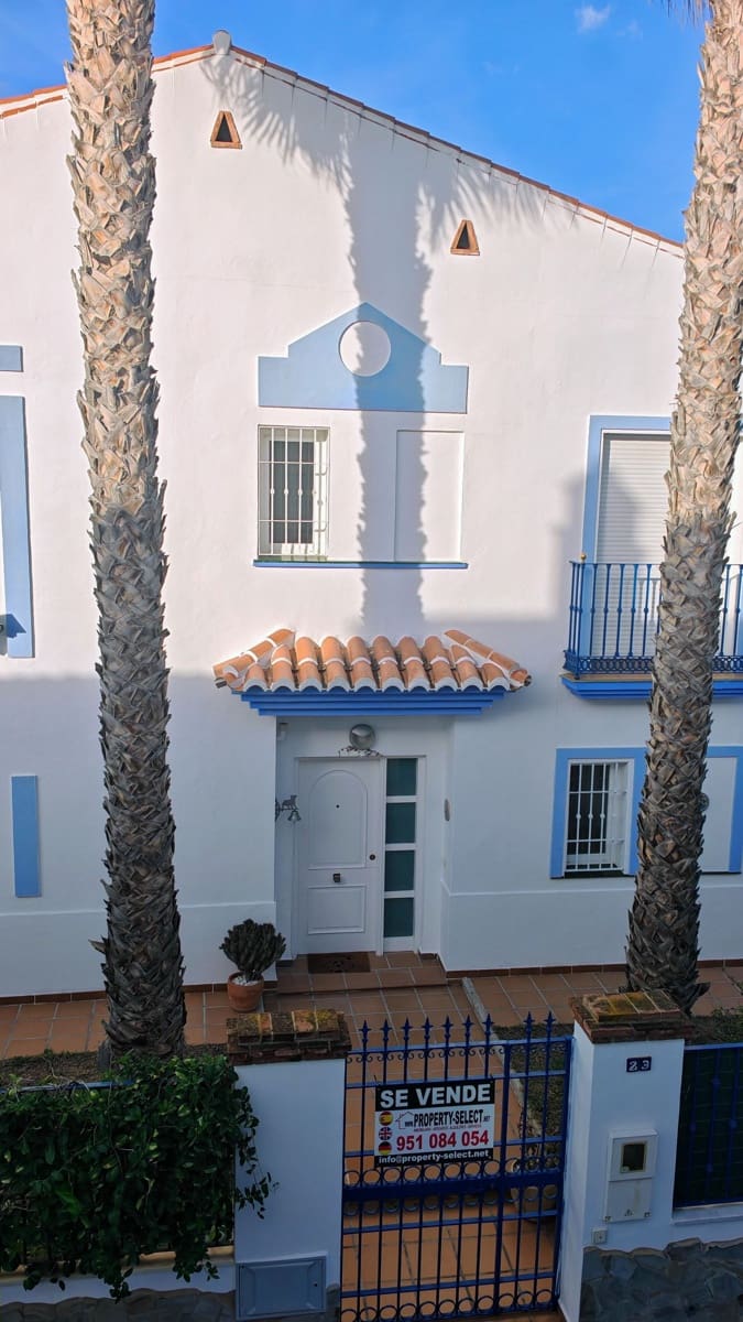 3 soveværelse Semi-Rækkehus til salg i Mezquitilla med swimmingpool garage - € 430.000 (Ref: 8077227)