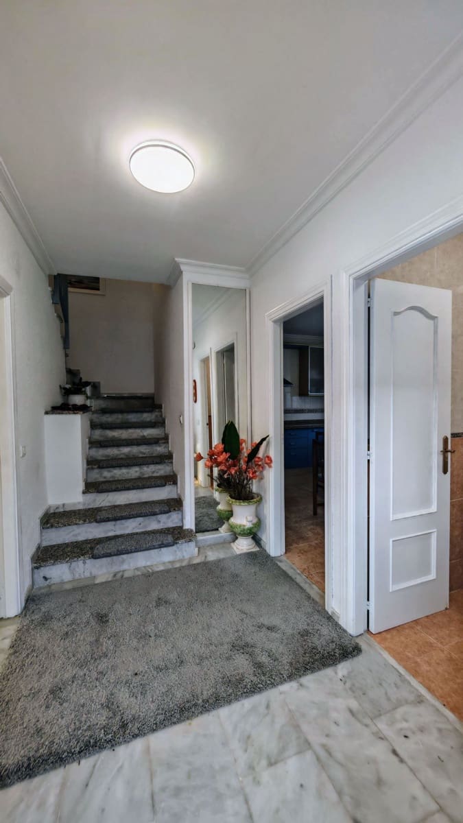 3 soveværelse Semi-Rækkehus til salg i Mezquitilla med swimmingpool garage - € 430.000 (Ref: 8077227)