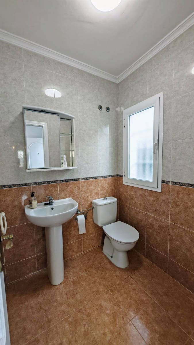 3 soveværelse Semi-Rækkehus til salg i Mezquitilla med swimmingpool garage - € 430.000 (Ref: 8077227)