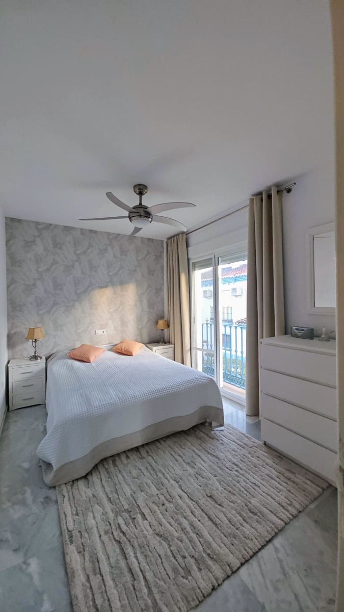 3 soveværelse Semi-Rækkehus til salg i Mezquitilla med swimmingpool garage - € 430.000 (Ref: 8077227)