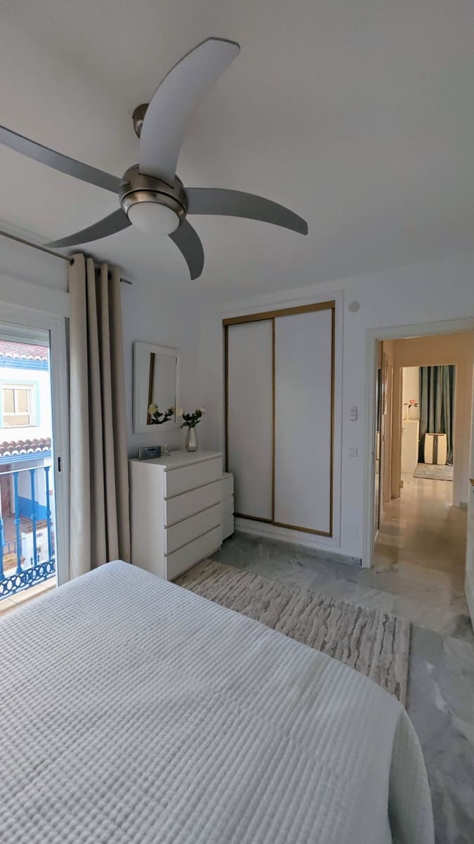 3 soveværelse Semi-Rækkehus til salg i Mezquitilla med swimmingpool garage - € 430.000 (Ref: 8077227)